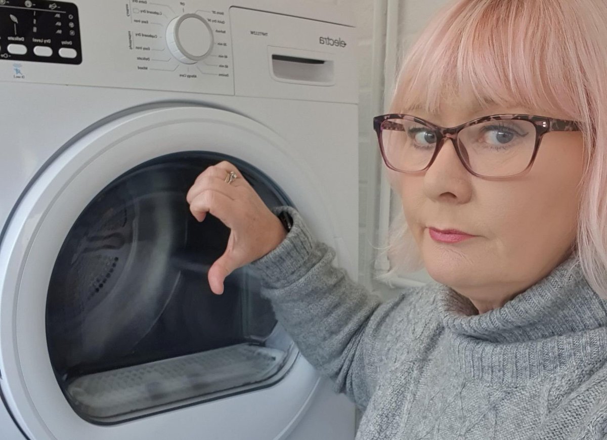 Savvy woman pays just £10 a month for electricity thanks to these thrifty hacks